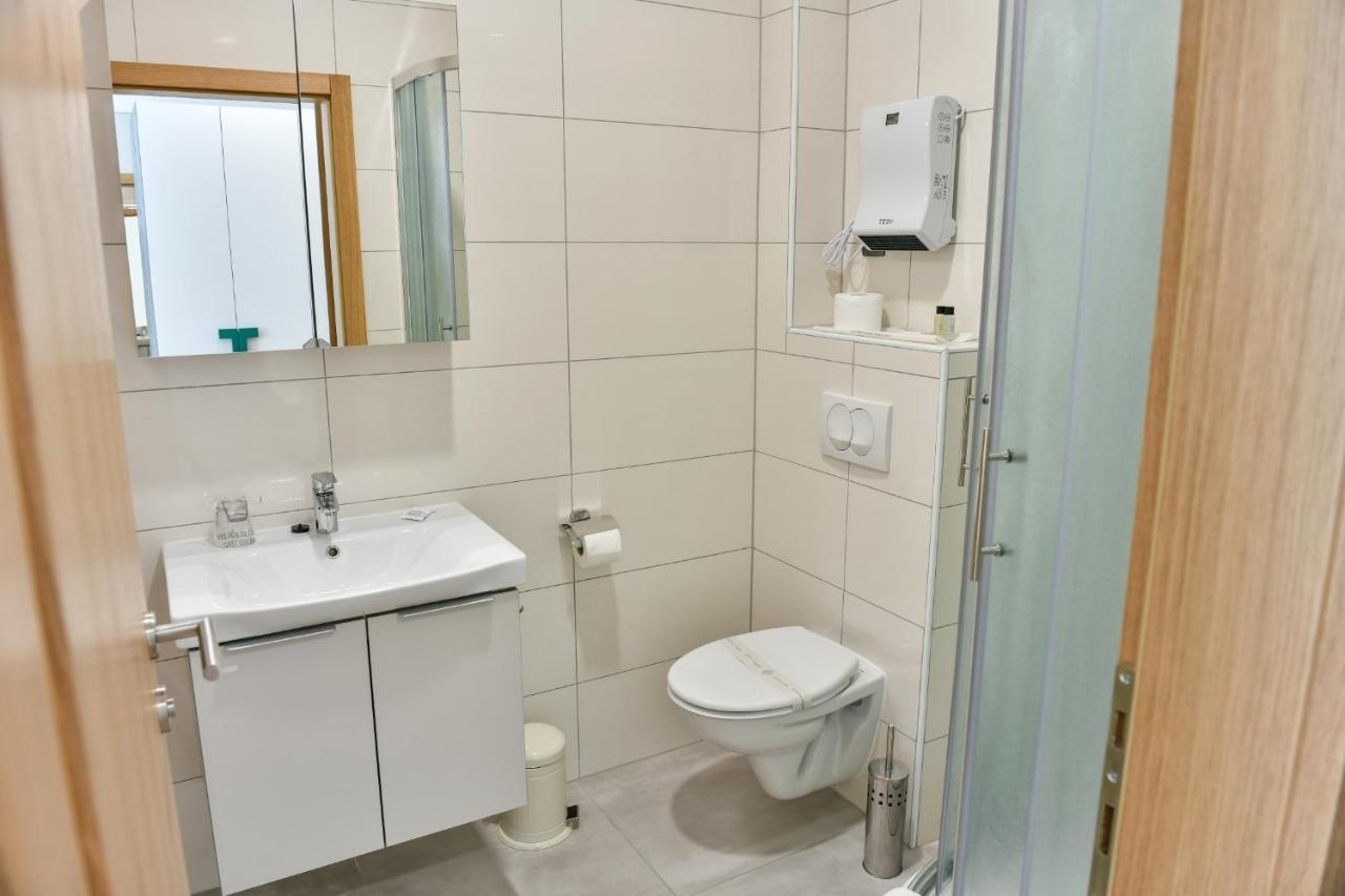 Hostel Green Donji Kraljevoc エクステリア 写真
